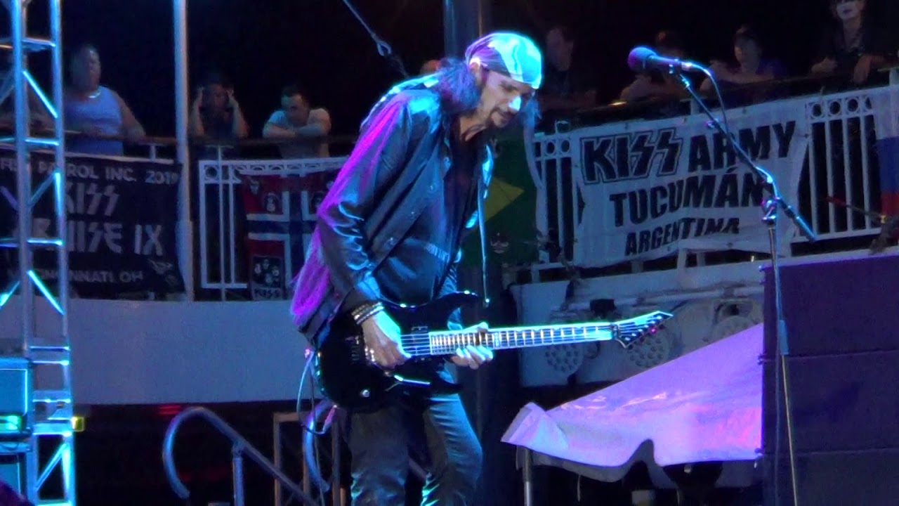 Bruce Kulick - 2019-11-02 - KISS KRUISE IX - 16 - Thrills in the night