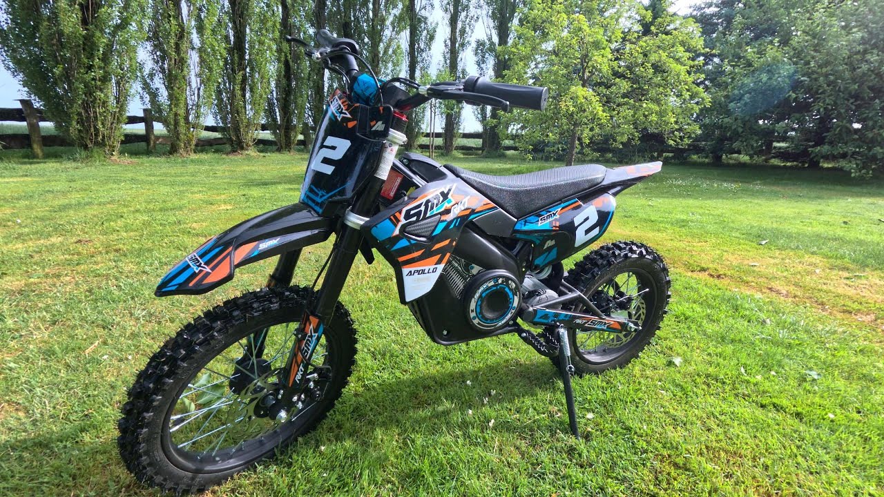 Apollo SMX 1300 W test et avis electric bike kids