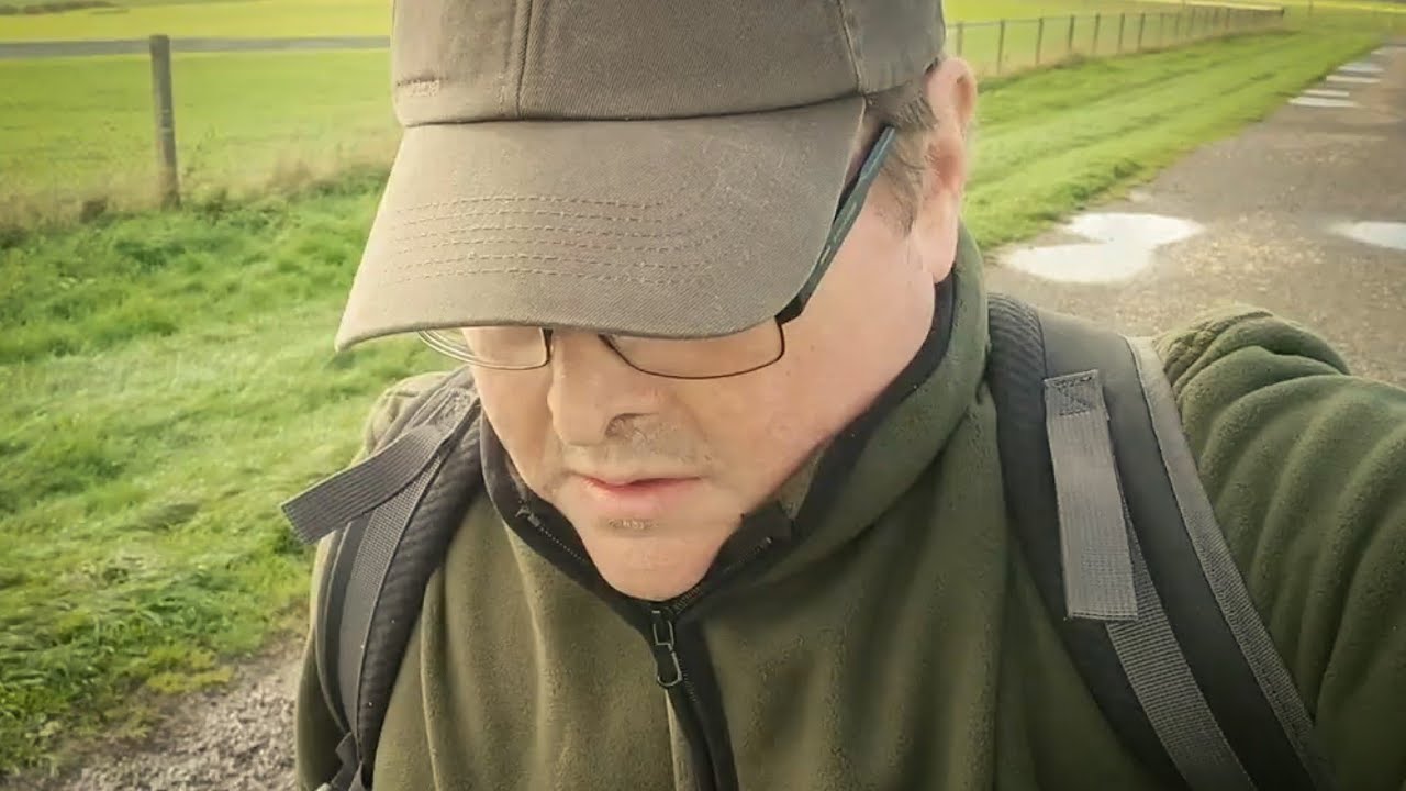 The Wayfarer's Walk through Hampshire: walking video over Watership Down