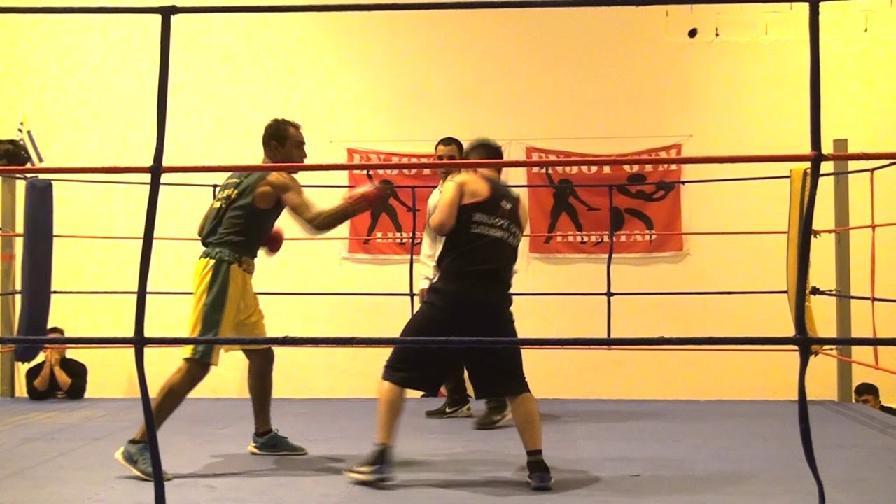 Bruno Rossi ganador de pelea en velada de Boxeo