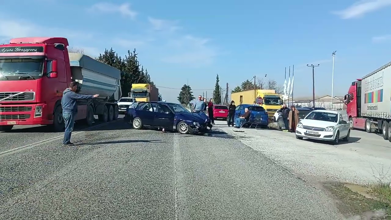Τροχαίο ατύχημα στην είσοδο της λάρισας  20/1/2025