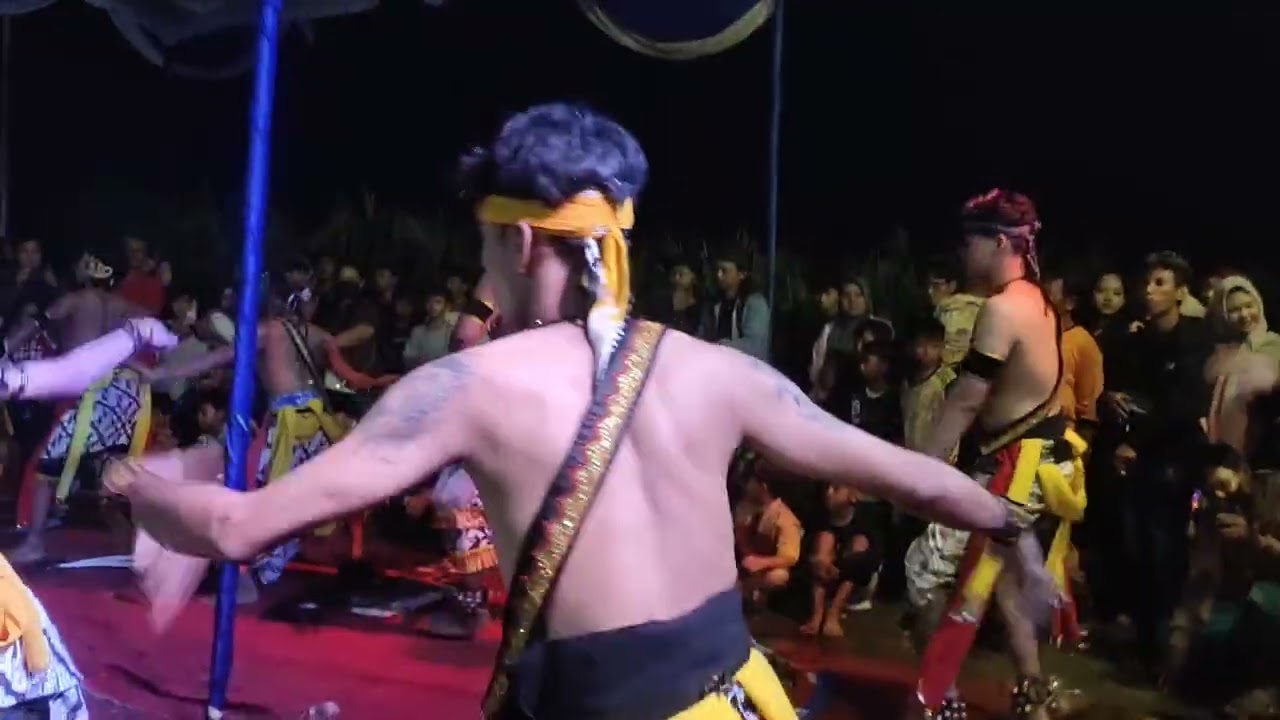 Tari Jaran Kepang Putra Singo Barong Putro Manunggal Budoyo