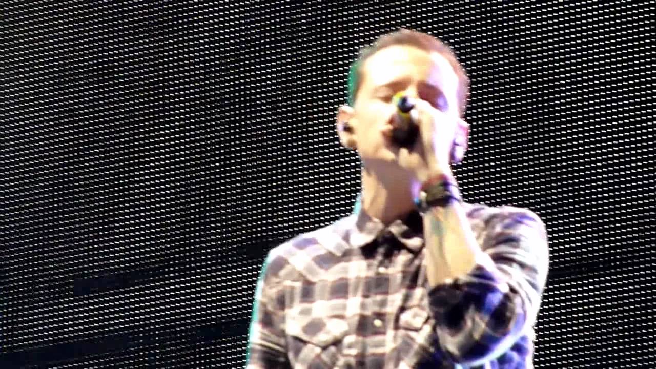 Linkin Park - Crawling Live at Leipzig Festwiese 18.06.2011 [HD & HQ]
