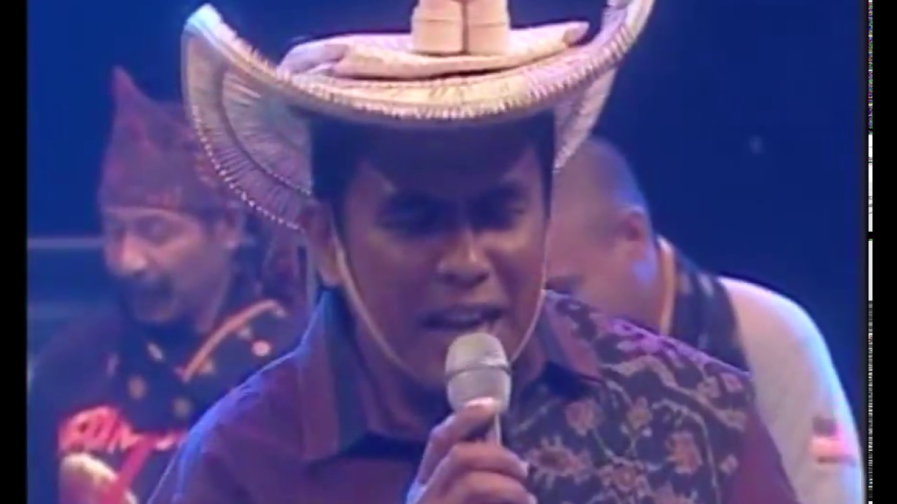 Fitri Carlina feat. John Seme - Nusa Rote, Mutin Aifunan, Molas | Dangdut (Official Music Video)