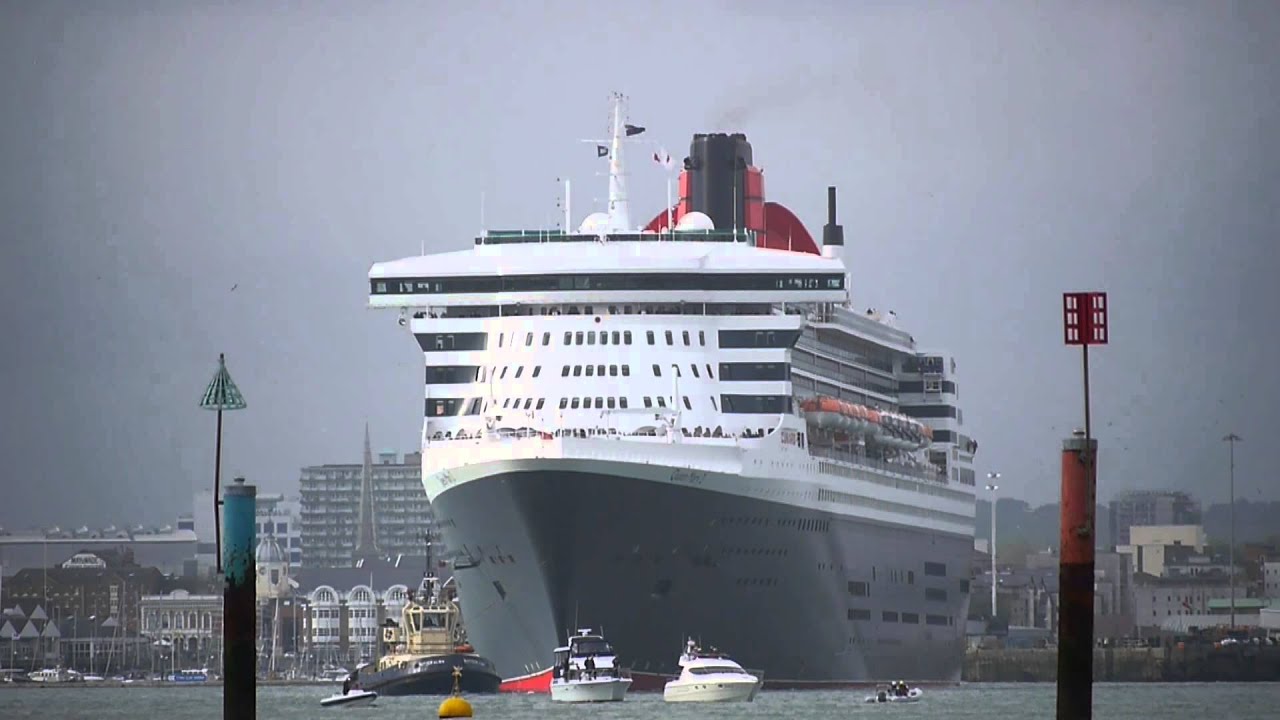 The 3 Queens leave Southampton