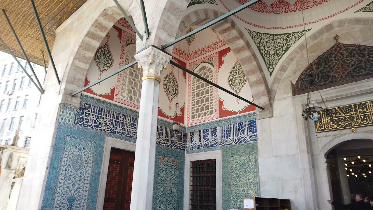 Eminönü Hatice Turhan Sultan Türbesi ve Çevresini geziyoruz.