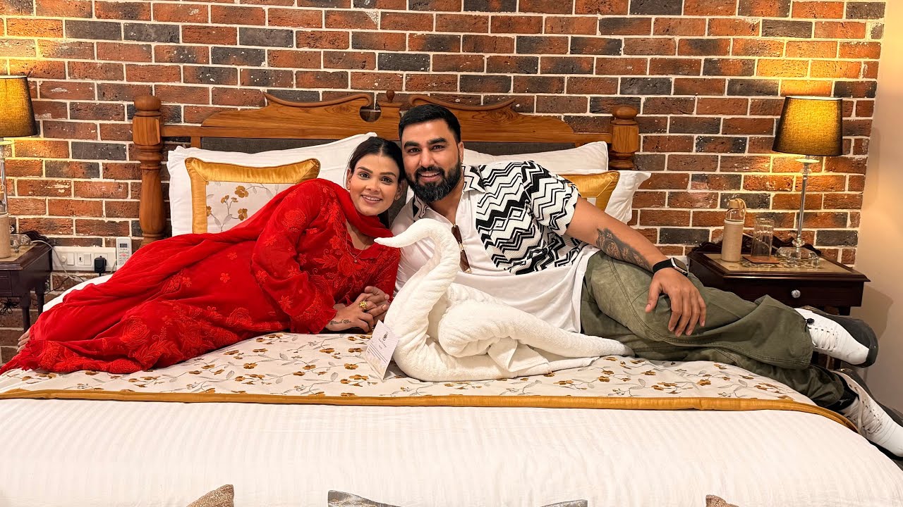 15 Sal Bad Aye Honeymoon Par