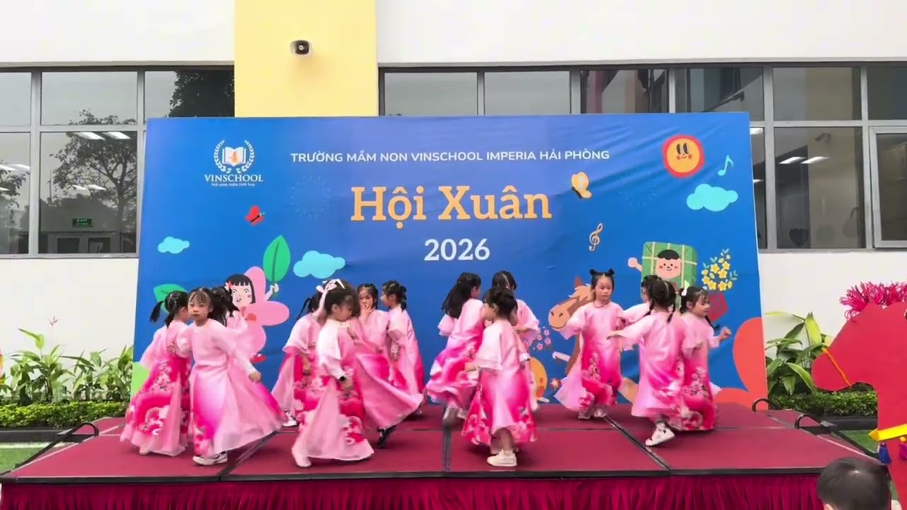 Bài nhảy “Tết đong đầy” - Bibi Dance 2