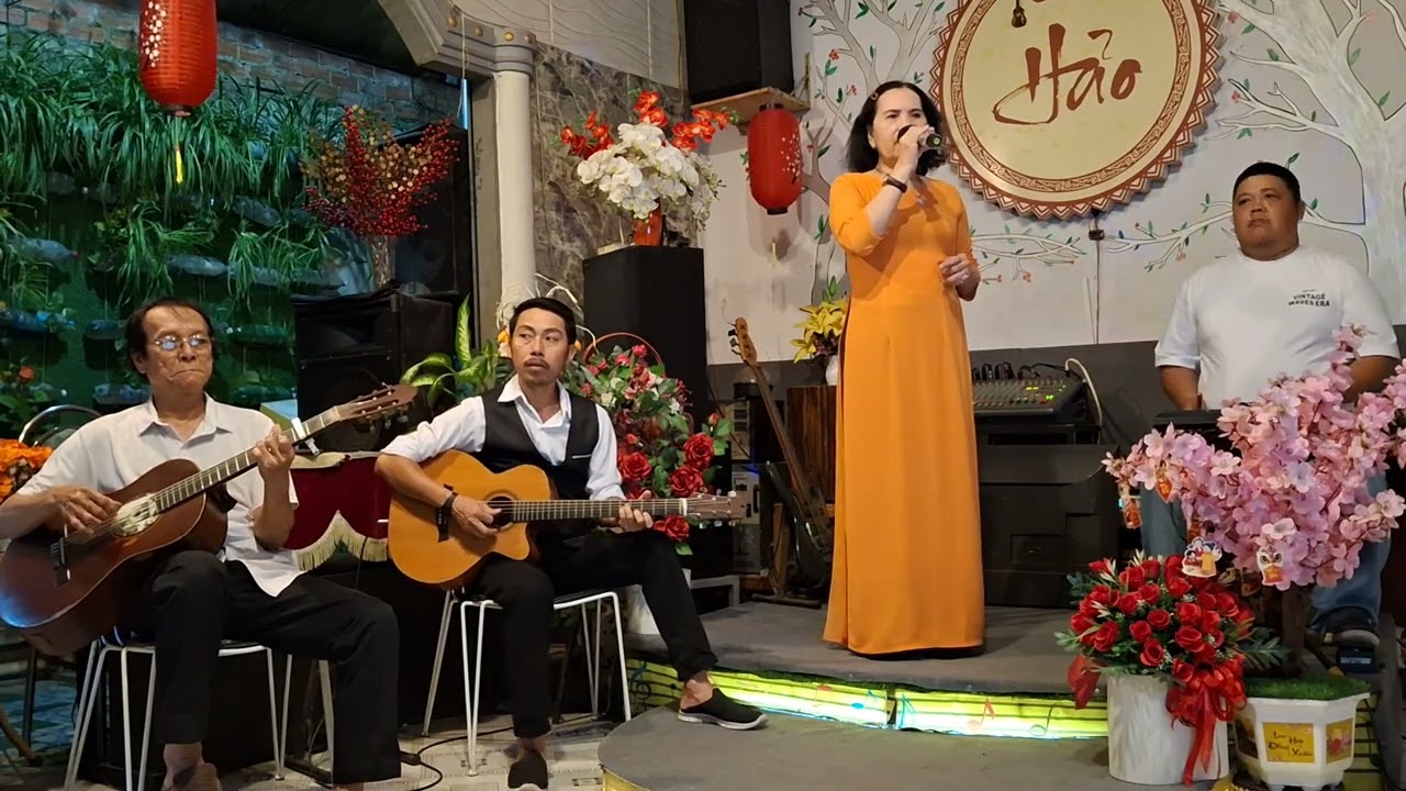 Nửa đêm ngoài phố.tb Hạnh Hoàng