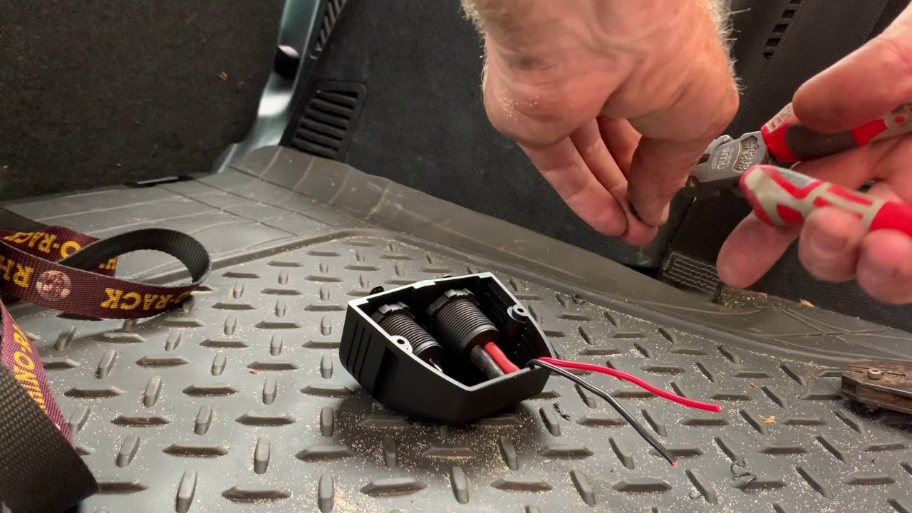 How to wire Prado 150 series accessory harness or fridge feed installation video