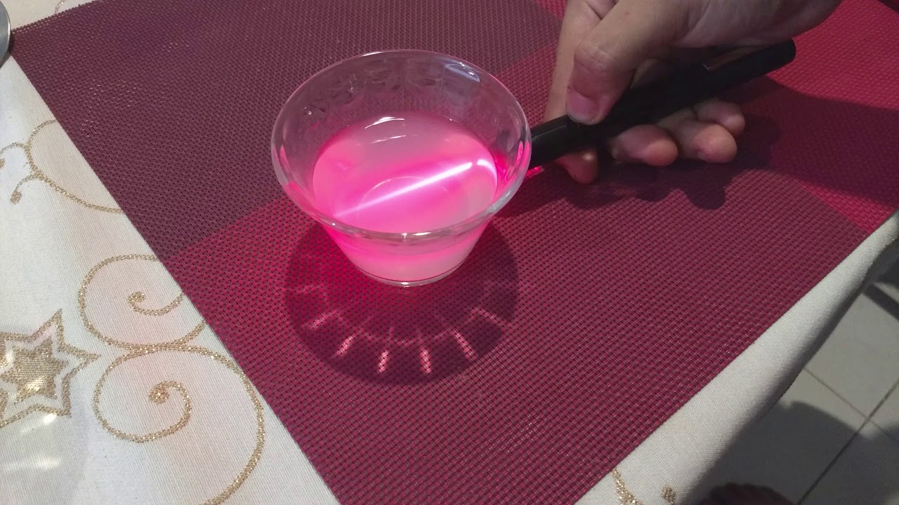 Experimento sobre el Efecto Tyndall - Qu&iacute;mica