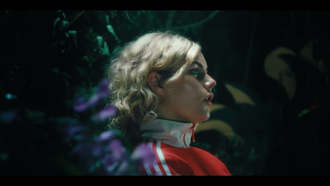 Klara Keller - Hard Rock Café (Official video)