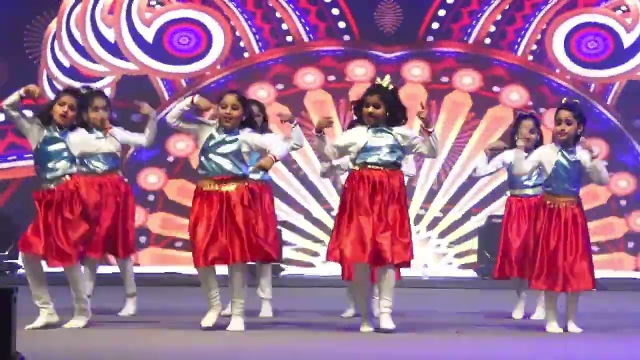 Dance 3 - Danceing Daisies - Sharmila