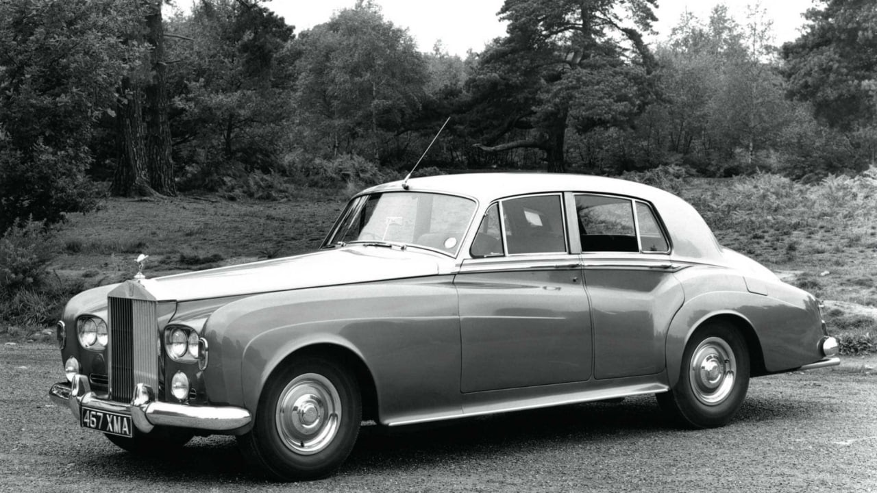 La Rolls-Royce qui a marqué l’histoire : Kennedy, des stars de cinéma et un destin tragique