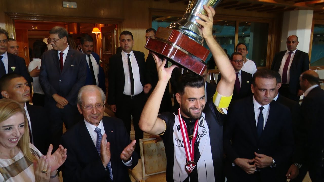 إشراف رئيس الجمهورية على نهائي كأس تونس لكرة القدم