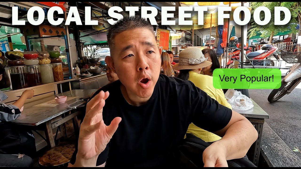 STREET FOOD TOUR in Talat Phlu Market Bangkok, Thailand 🇹🇭