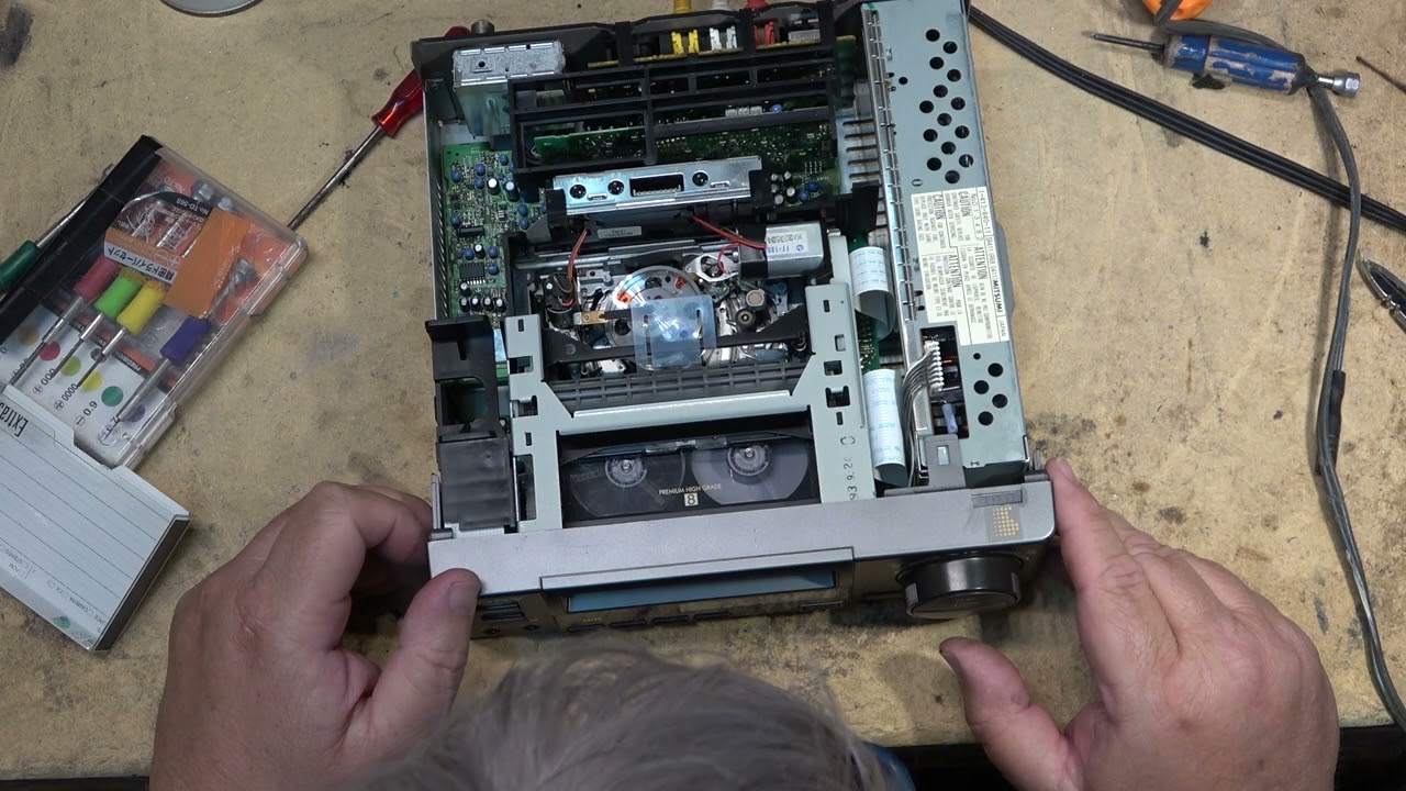 Sony EVC100 Hi8 VCR No Tape Load