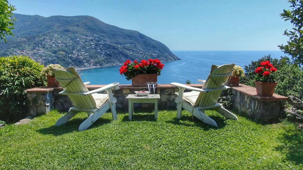 Enchanting villa in Cinque Terre in Moneglia