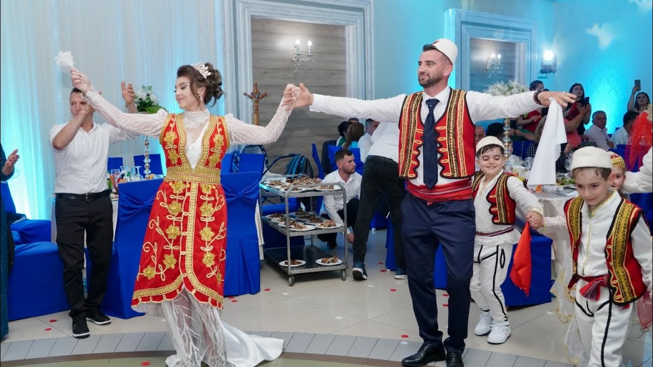 SHIKONI CFAR ATMOSFERE DHE VALLE TRADICIONALE | KLAJDI+ALBINA | Dj Gimi | Besnik Ademi Production