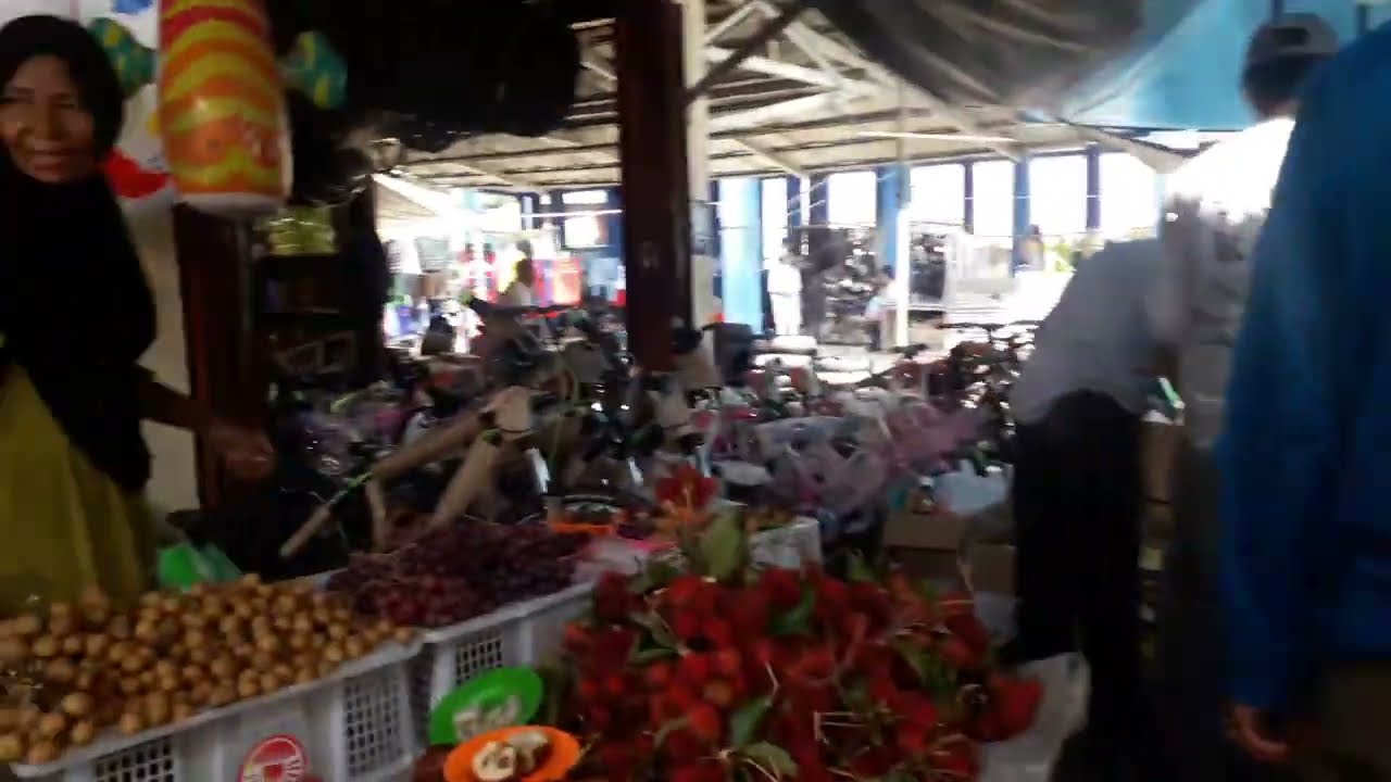 SUASANA PASAR TRADISIONAL BIRAYANG//barabai
