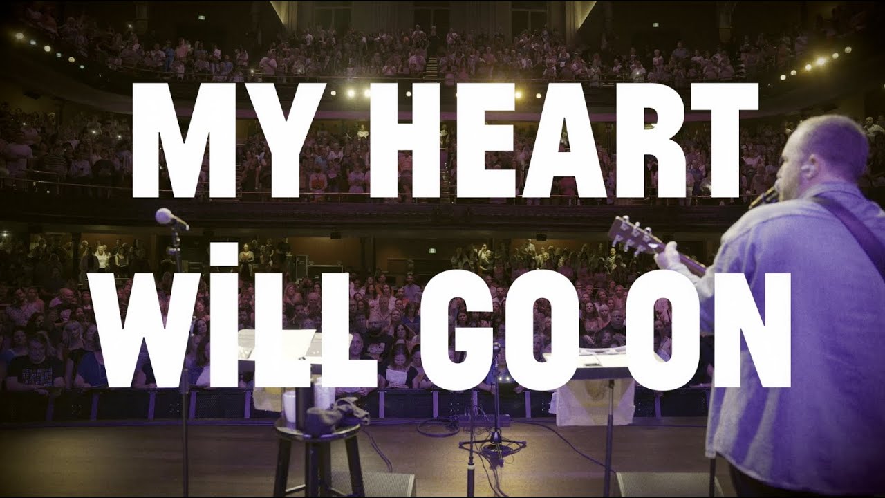 Choir! of 2500 sings to Céline Dion: “My Heart Will Go On
