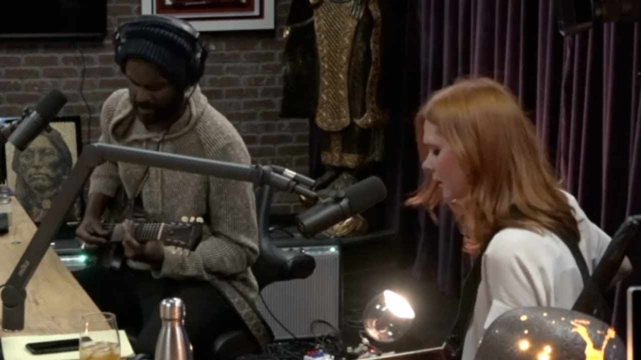 Suzanne Santo & Gary Clark Jr. Perform 