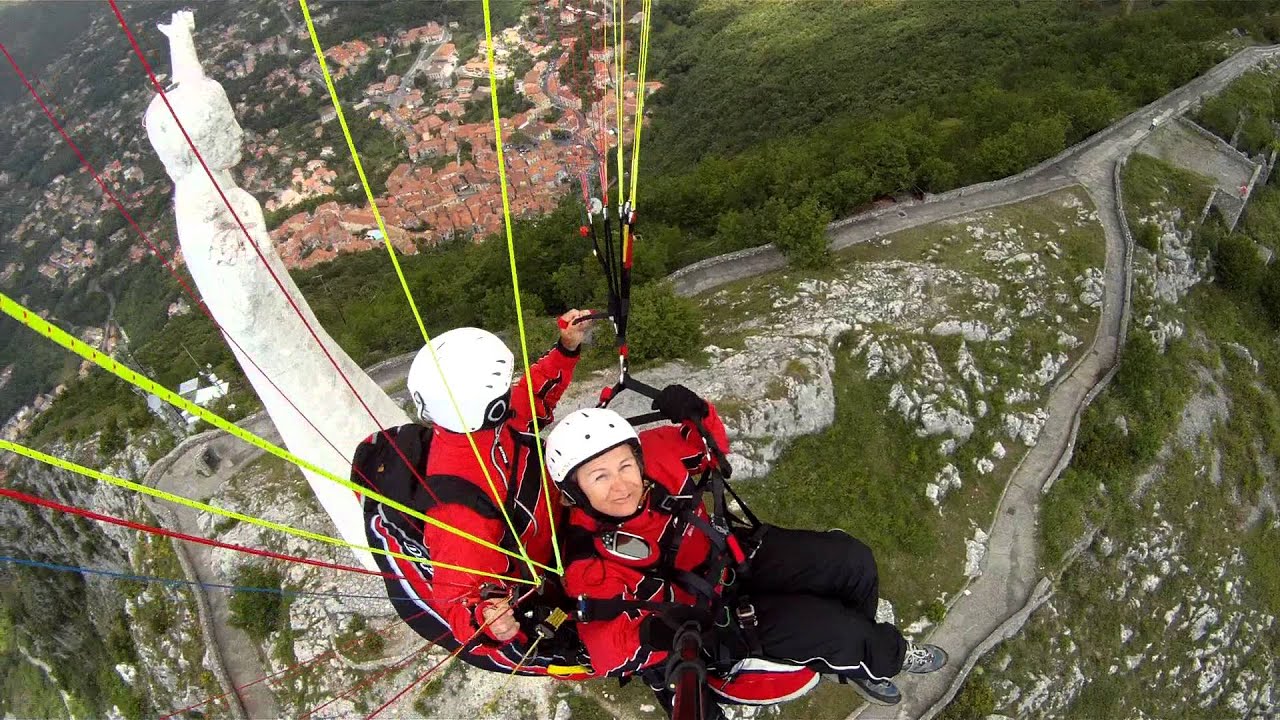 IN VOLO SUL CRISTO DI MARATEA