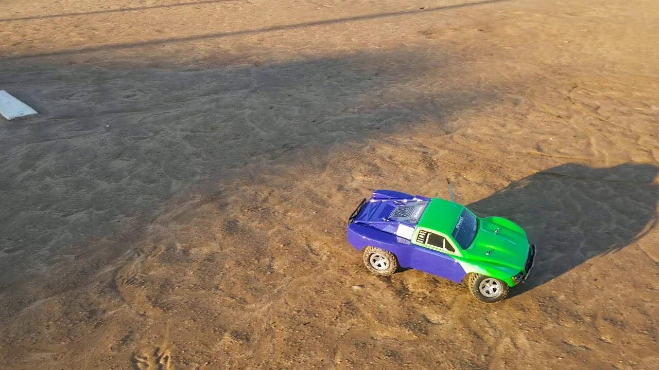 TRAXXAS Slash 2S and 12T Titan Brushed