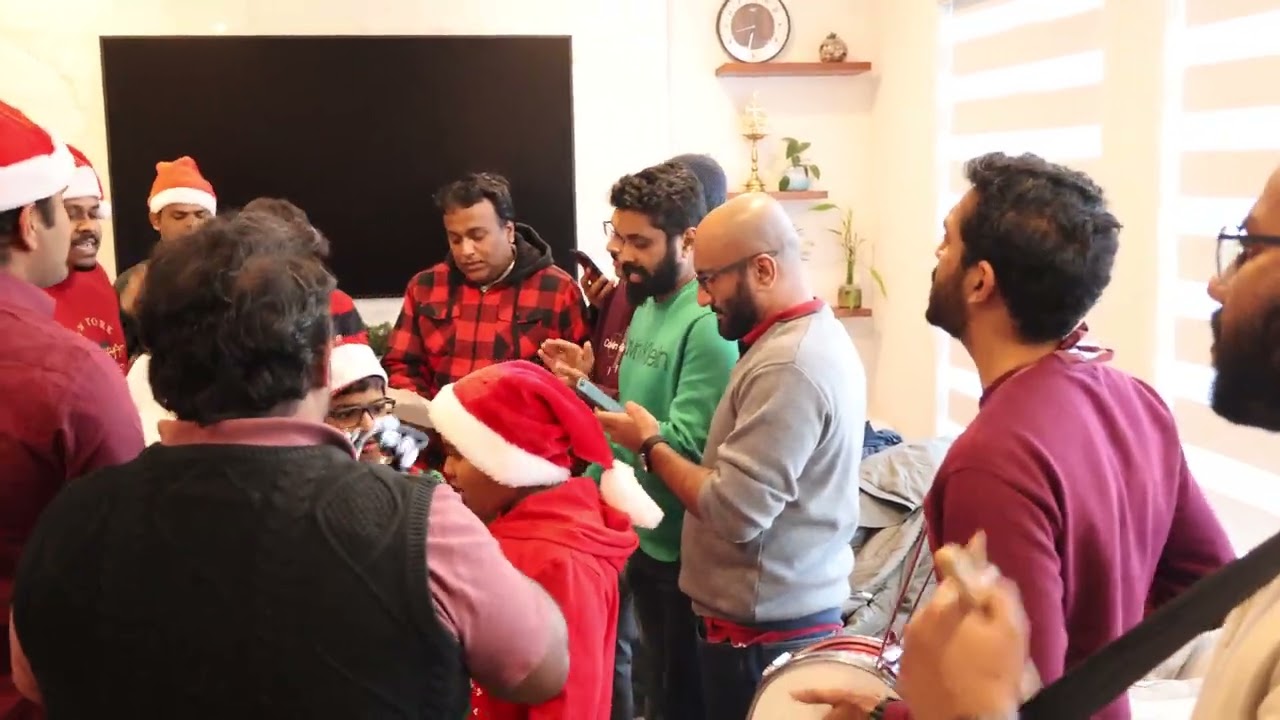 പാലൊളി തൂകിയ പാതിരാ നേരത്ത് | Paloli Thookiya Pathira Nerathu | H2H Caroling - 2024 | JMTC London