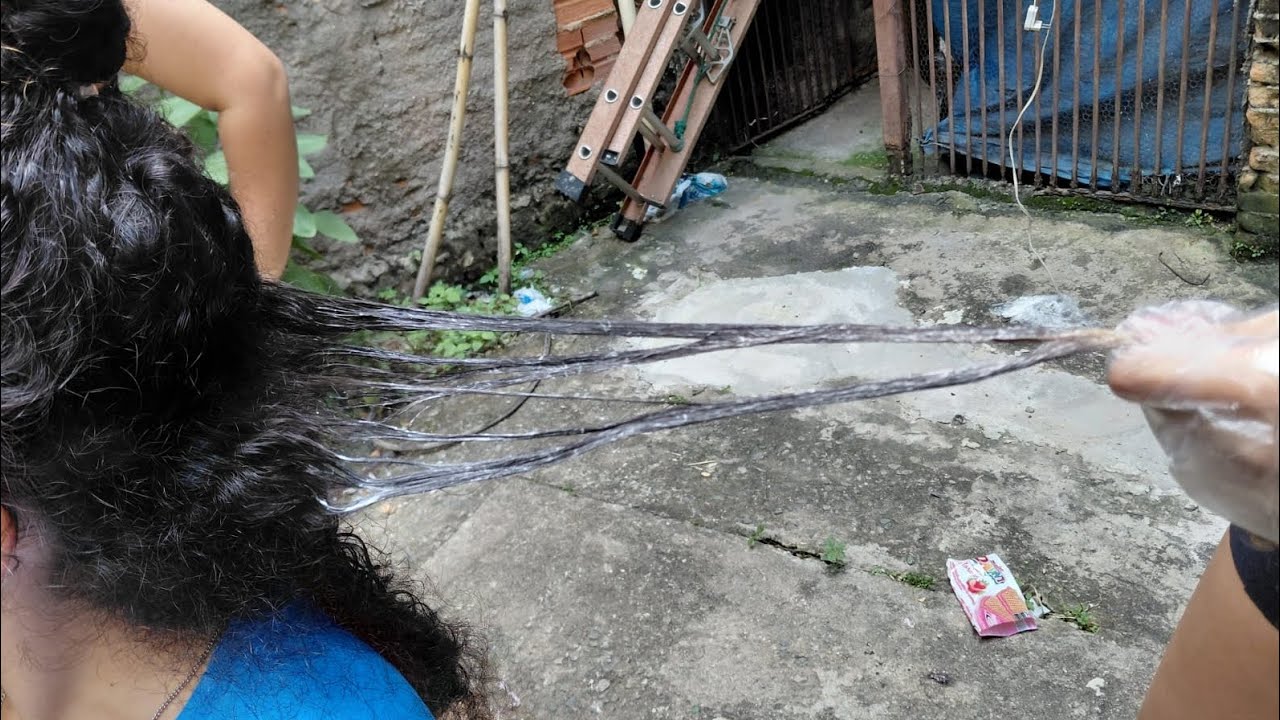 Pintando o cabelo juntos