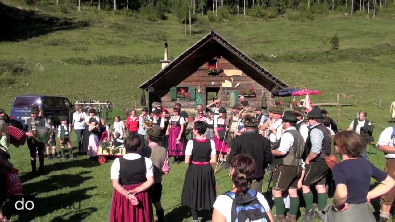 Gstanzlsinga vorm Almabtrieb auf der Rettenbachalm