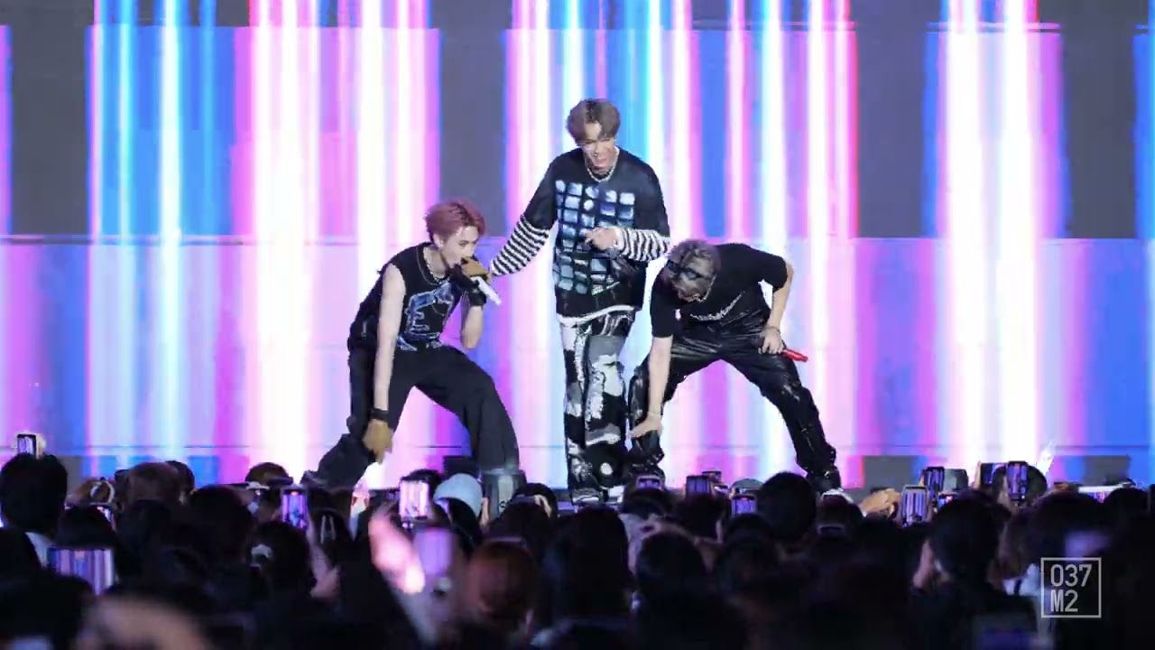 TRINITY @ Lazada 11.11 LazLive+ Festival [Full Fancam 4K 60p] 221111