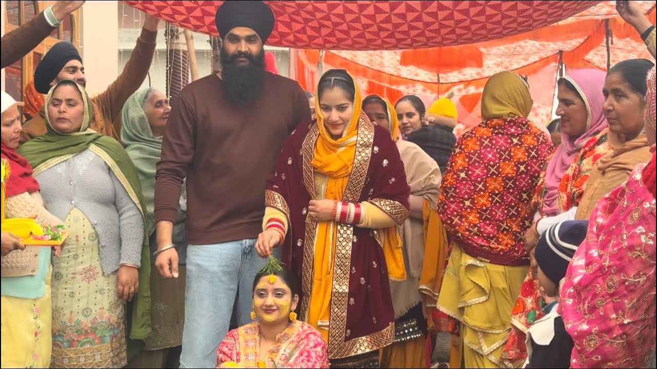 ਫੁਲਕਾਰੀ ਉਪਰ ਕਰ 😂 ਤੇਲ ਦੀ ਰਸਮ ❤️ || phulkari upar kr baha thak jndiya pau 😂😂