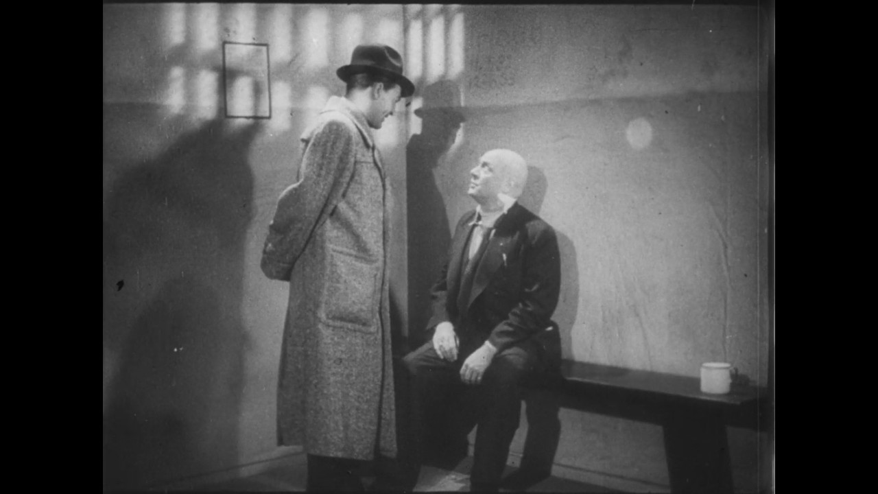 &ldquo;Tran and Helle&rdquo;- German Propaganda Short about Drinking during Wartime - December 1939