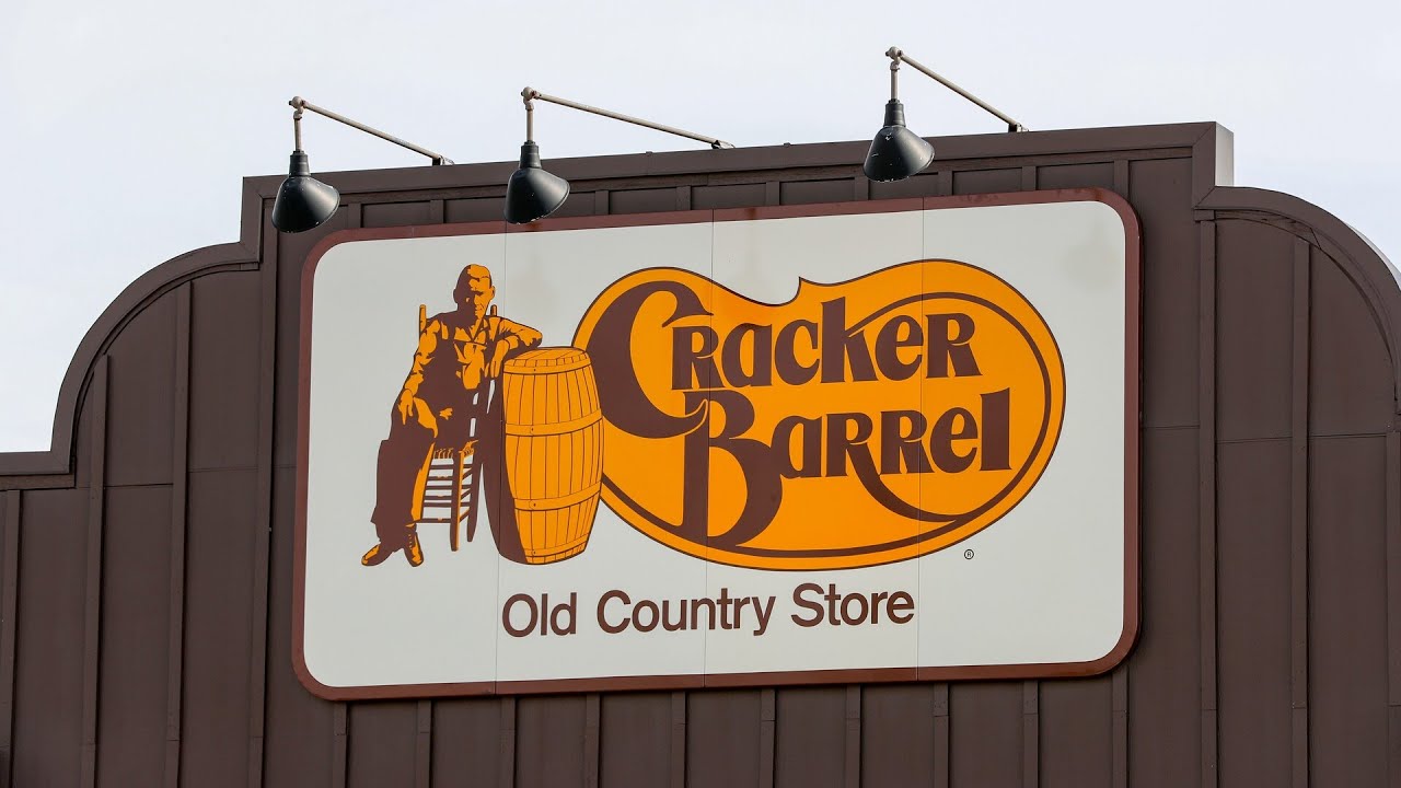 Cracker Barrel &lsquo;don&rsquo;t care&rsquo; about customers and only seek for revenue amid logo change