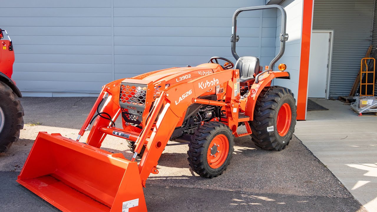 This is The Economy Tractor You've Been Looking For! (2023 Kubota L3902)