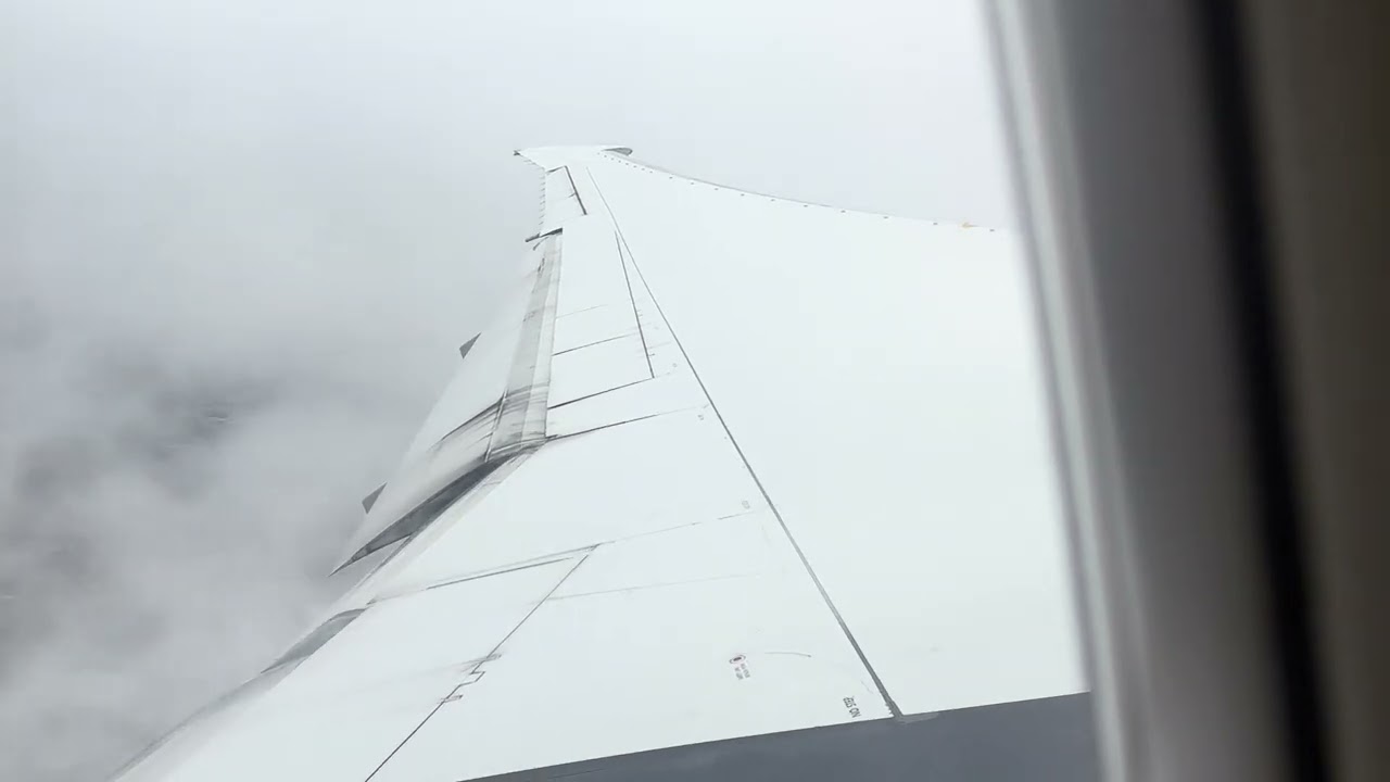 Air France 777-300ER takeoff CDG