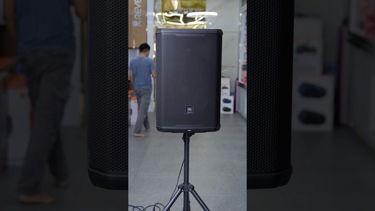 Активная акустическая система JBL PRX915 15