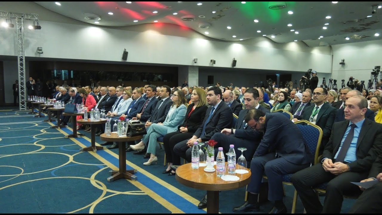وزير العدل يشرف على افتتاح يوم دراسي حول دور الموثق في مكافحة تبييض الأموال