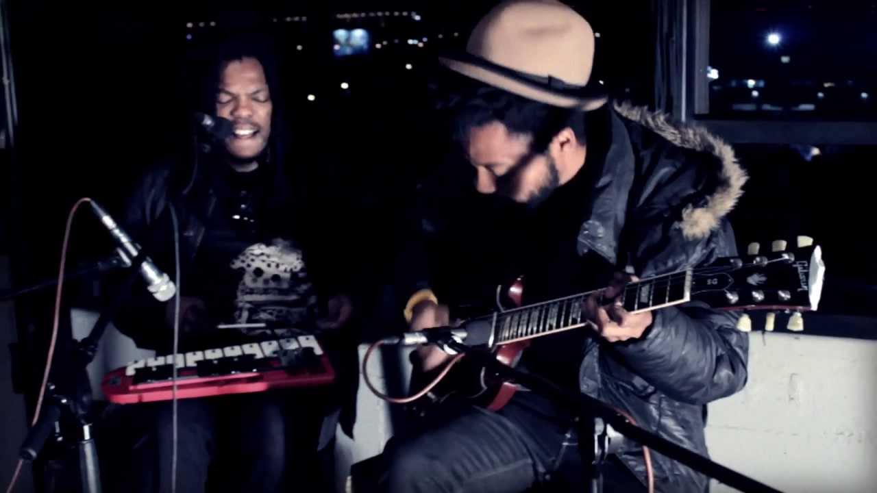 (HD) BLK JKS / TSELANE : AMPLIFICADO Y LLORONA RECORDS (SUDAFRICA)