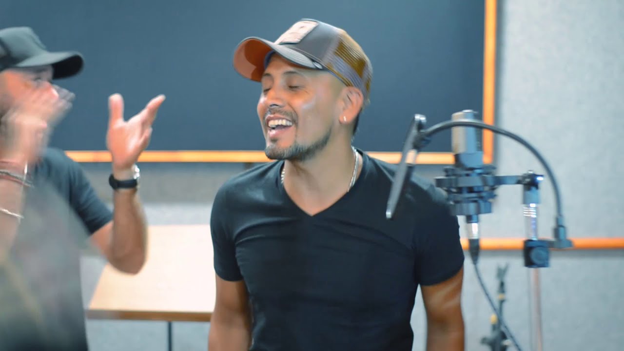 Qu&eacute; Los Cumplas Feliz -  La Konga ft. Camilo y Nardo