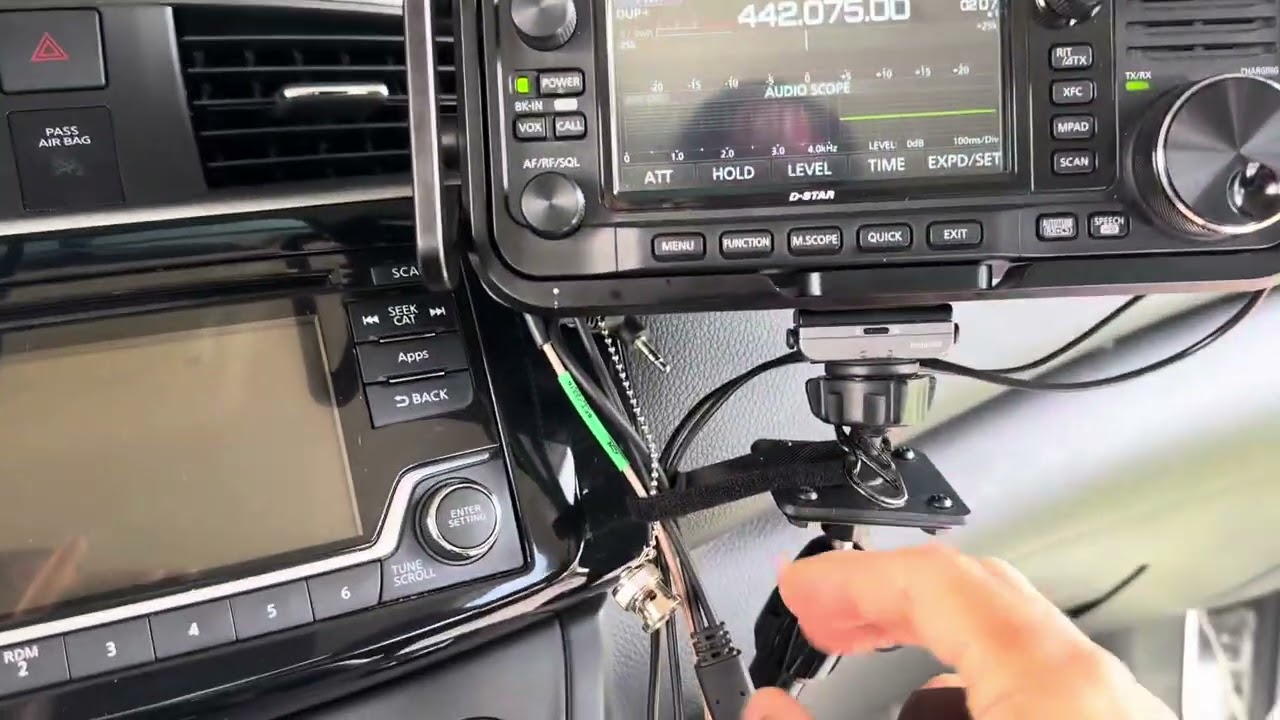 IC-705 or FTX-1 Optima? I show my current Mobile Setup.
