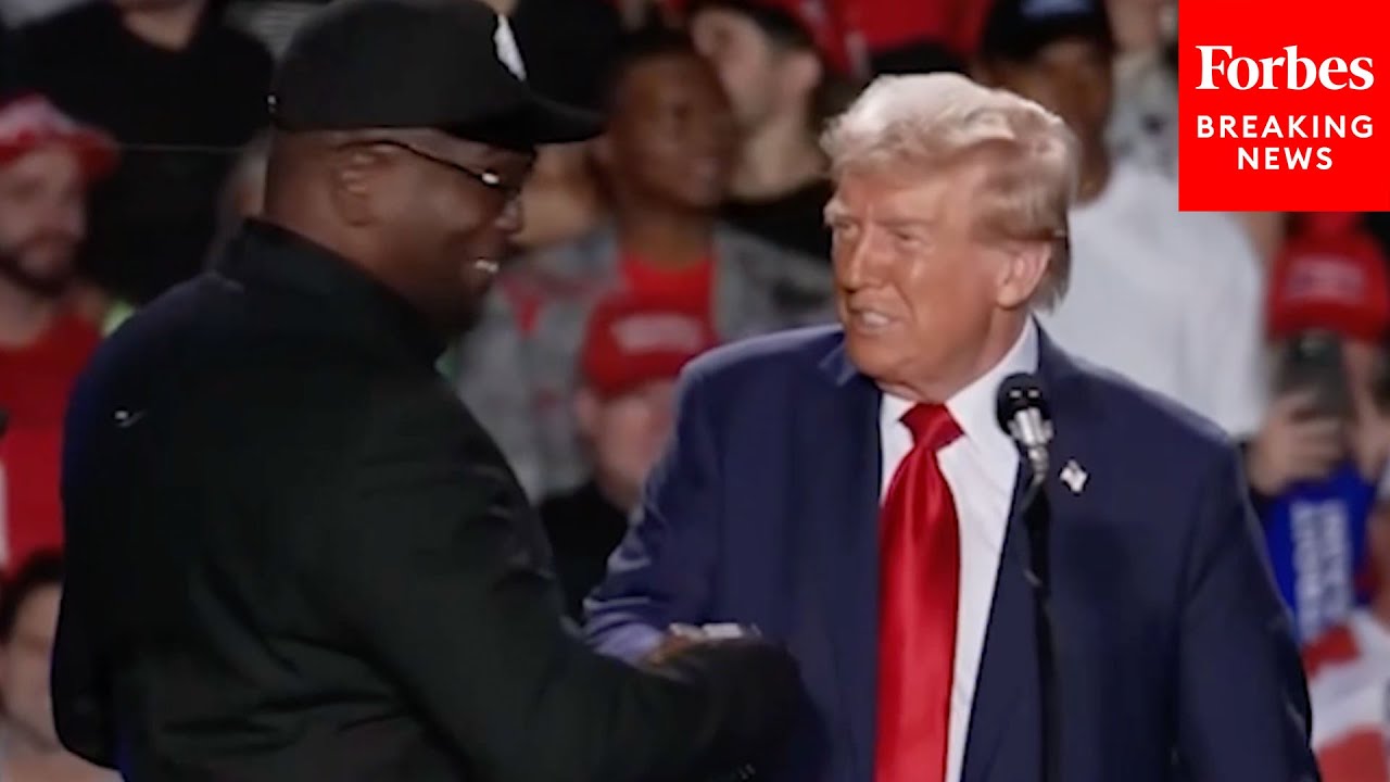 VIRAL MOMENT: Rapper Trick Trick Joins Trump On Stage At Detroit Rally