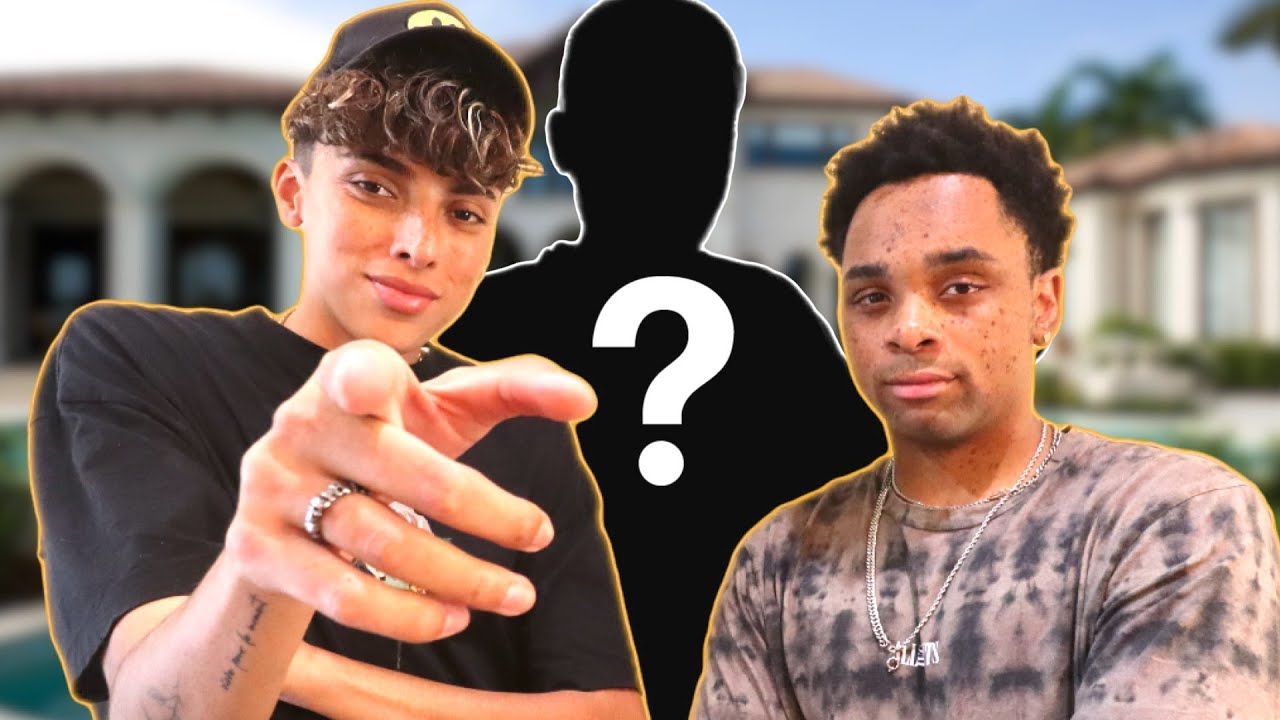 House Tour With New Roommates!!!