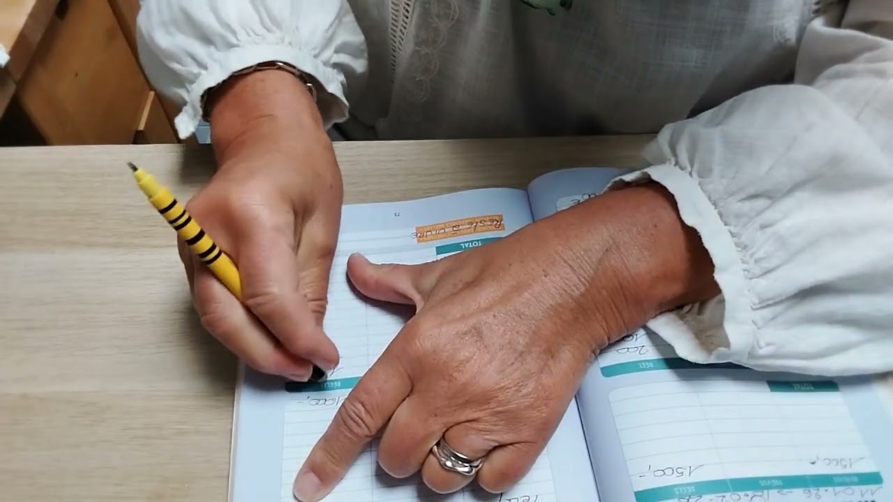 Vidéo surprise :  gérez votre budget grâce aux enveloppes. 