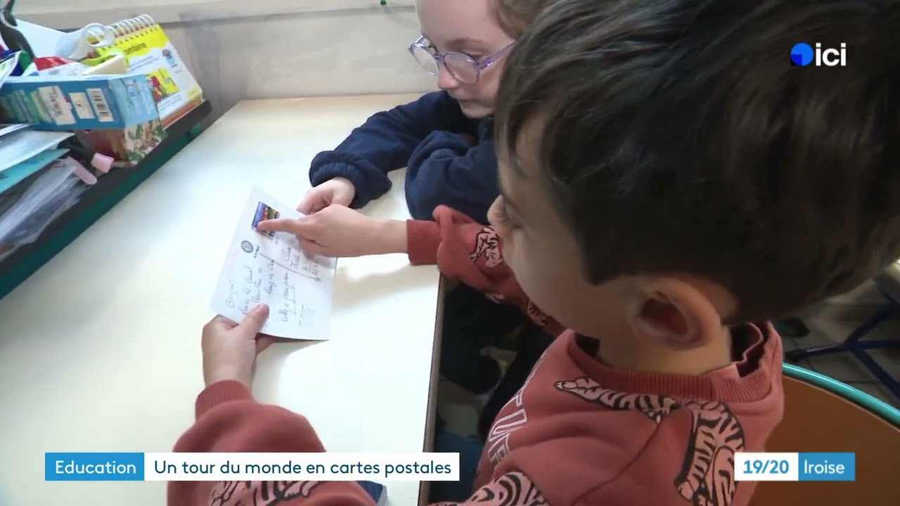 &Agrave; Plouarzel, un tour du monde en cartes postales