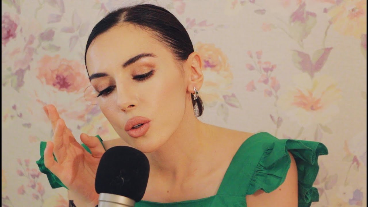 ASMR Sassy Anya At The Mic 💚 Restful Rambles
