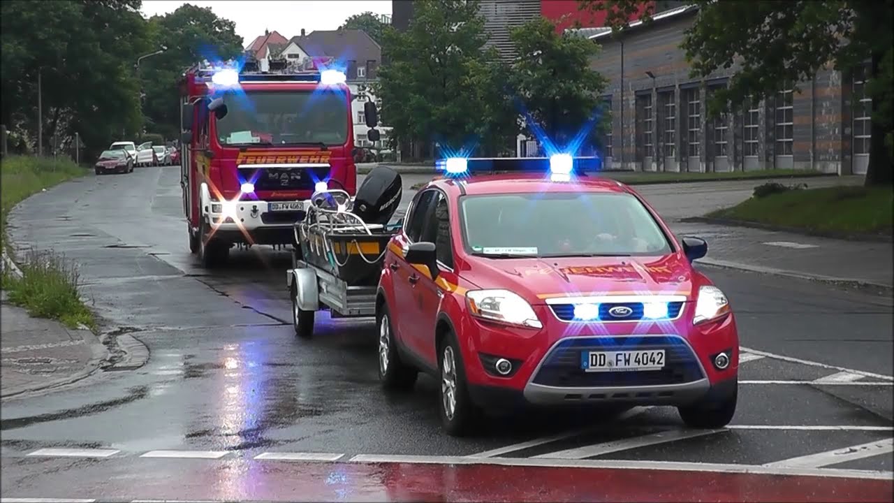 [22 Minuten Einsatzfahrten] Deutsche Feuerwehren im Hochwassereinsatz Dresden 2013 (HD)