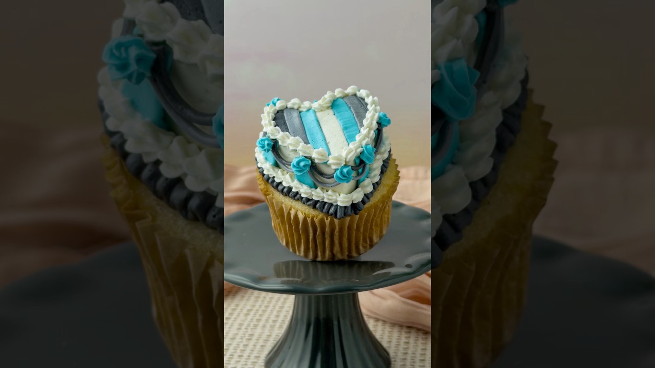 Pride Flag Cupcakes: Demiboy 🩶🩵🤍 | Cupcake Decorating