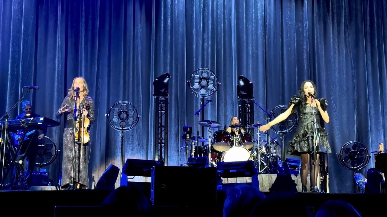 [2024-11-08] The Corrs - 